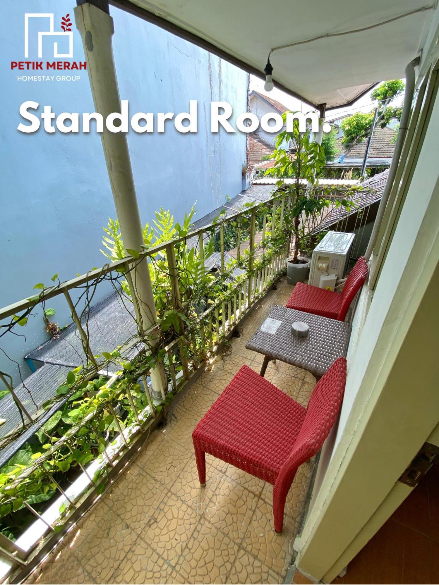 Petik Merah Homestay Pakualaman Exterior photo